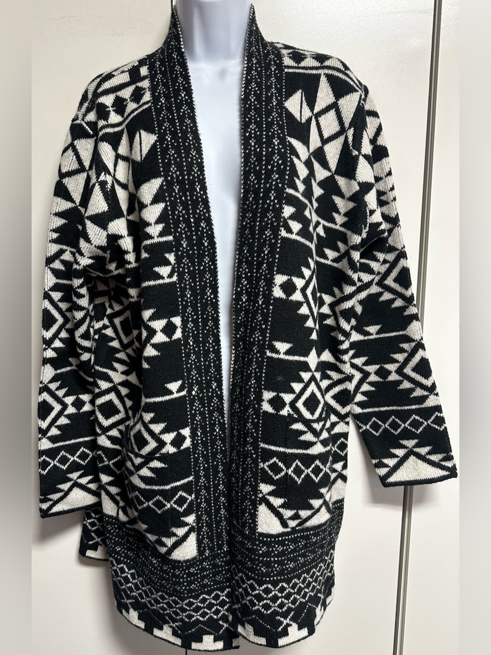 Frye The Cozy Cardigan - Black Aztec Geometric Pattern - Picture 10 of 10